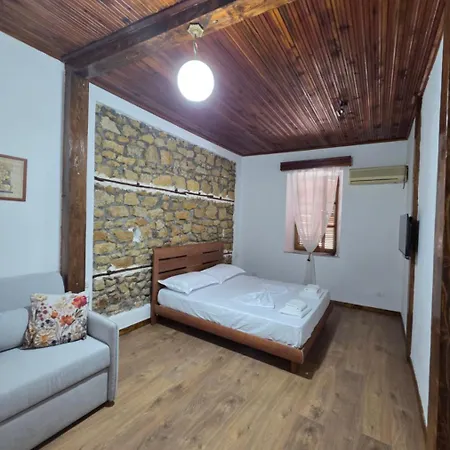 Gæstehus Antique House Muradie Vlorë