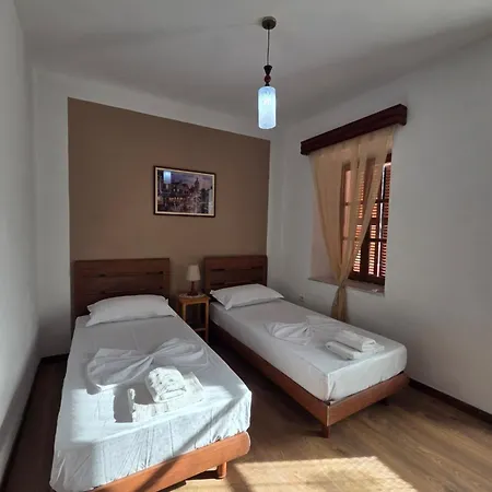 Antique House Muradie Guest house