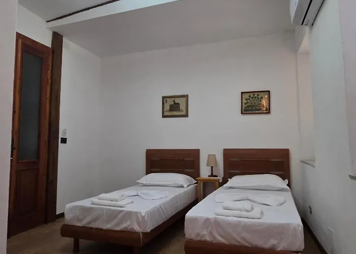 Antique House Muradie