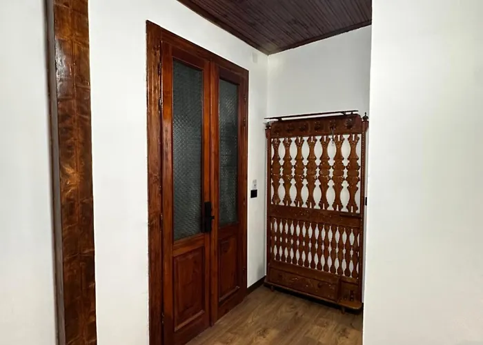 Antique House Muradie * Wlora