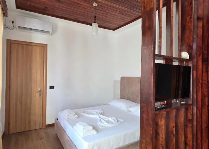 Antique House Muradie Pensión *